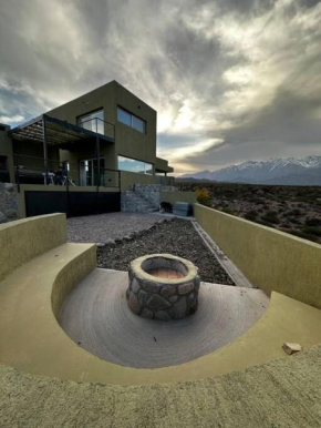 Villamagna, casa en Potrerillos